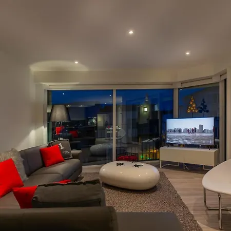 Design Empire Apartment *