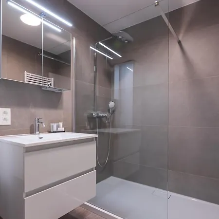 Design Empire Apartmán *