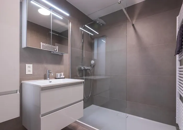 Design Empire Apartment *